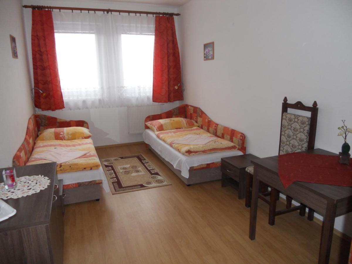 Motel Madona Banska Bystrica Room photo